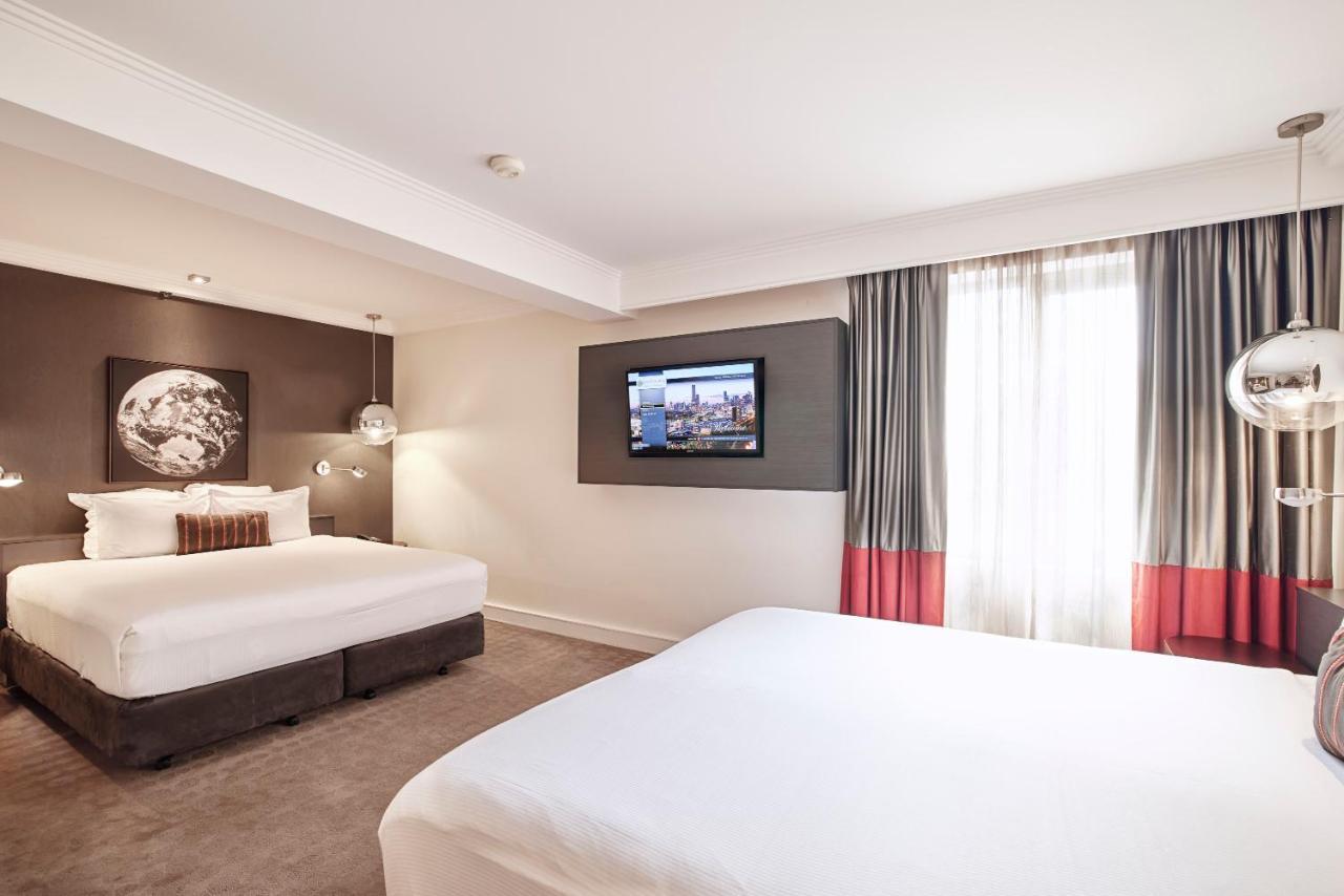 墨尔本阿尔伯特公园铂尔曼酒店 外观 照片 A room at the hotel