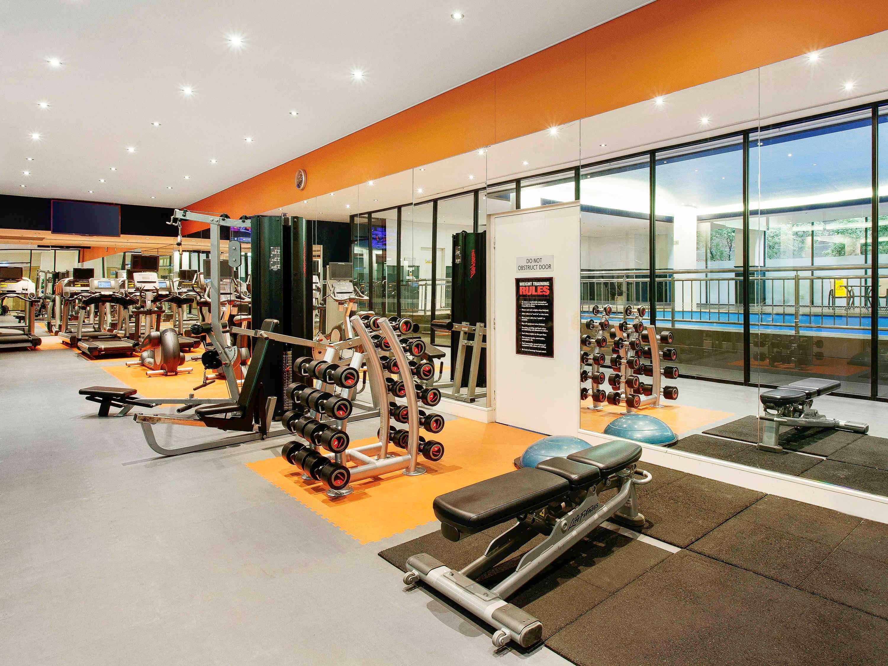 墨尔本阿尔伯特公园铂尔曼酒店 外观 照片 The gym at the 2012 London Olympics