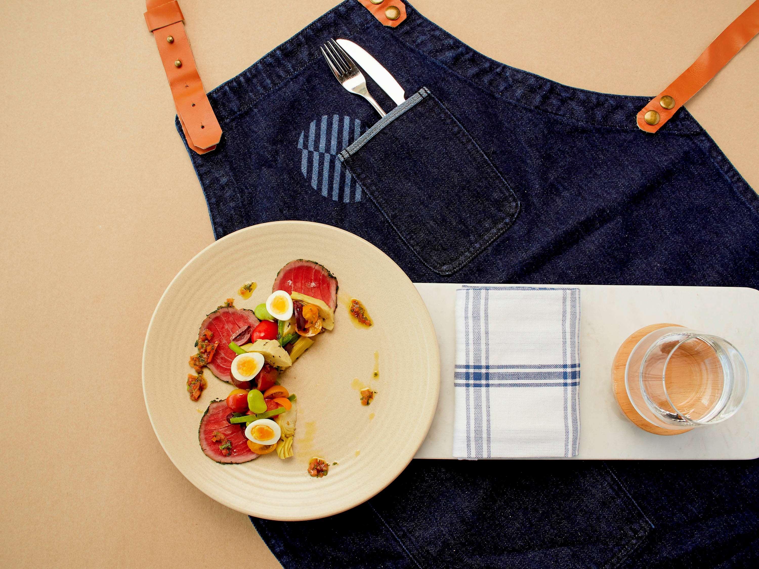 墨尔本阿尔伯特公园铂尔曼酒店 外观 照片 A denim apron