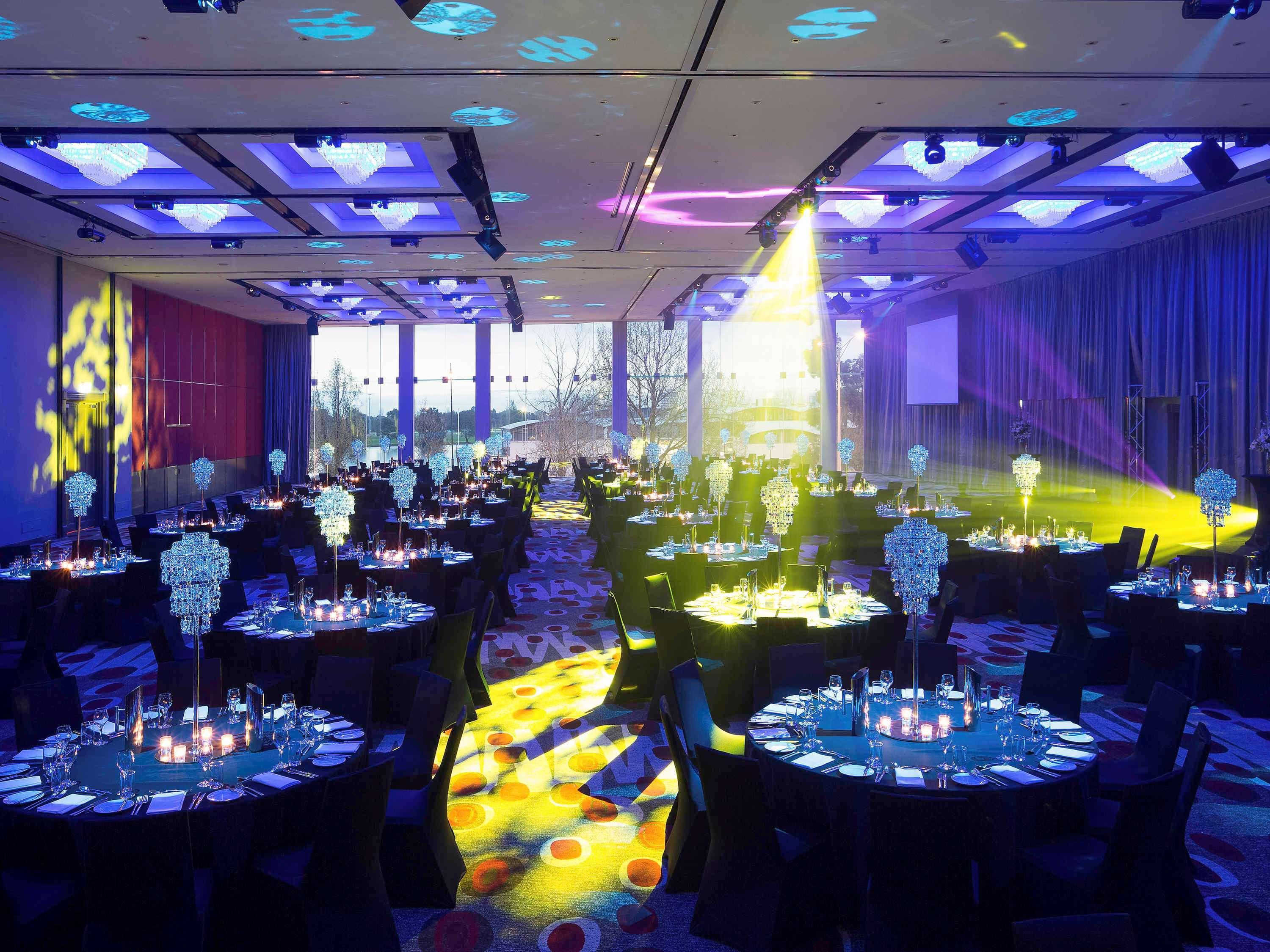 墨尔本阿尔伯特公园铂尔曼酒店 外观 照片 The 2011 awards ceremony