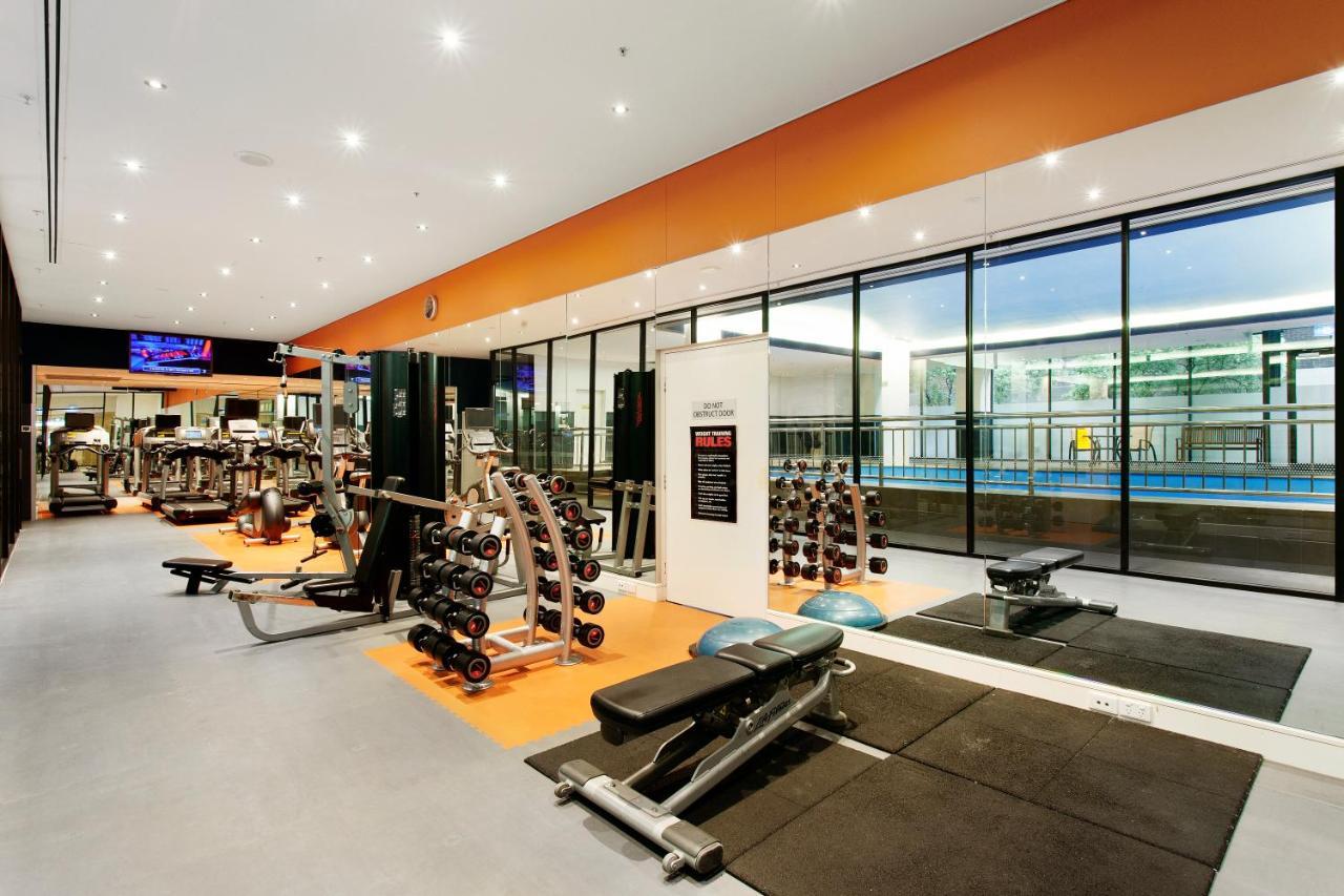 墨尔本阿尔伯特公园铂尔曼酒店 外观 照片 The gym at the 2012 Commonwealth Games Athletes' Village